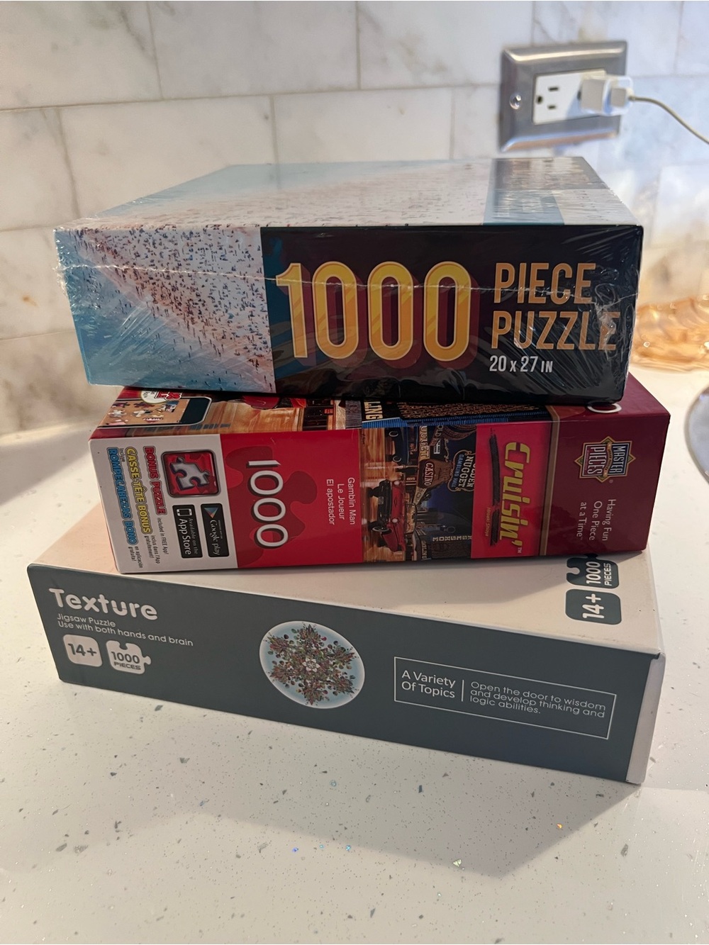 Set of 3 boxes of 1000-Piece Mixed Puzzle Bundle